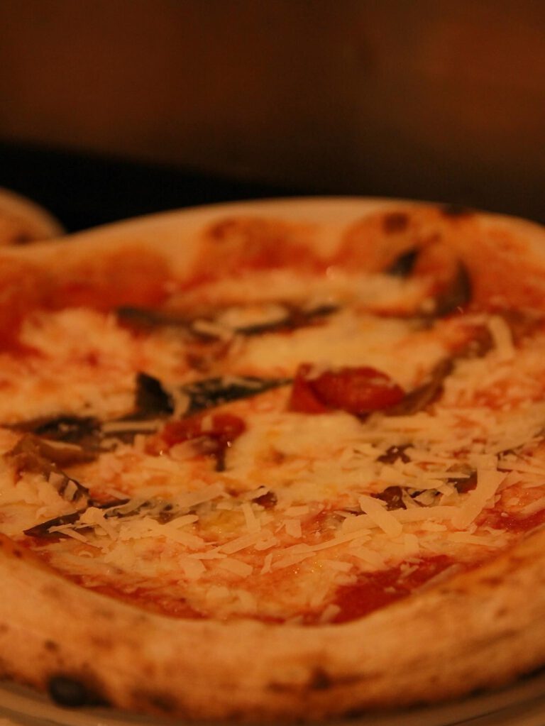 Instagram post from quindicipizza. This post is in position 5.